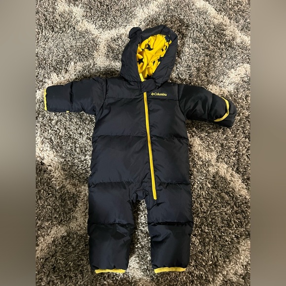 Columbia Snowsuit - Picture 1 of 6